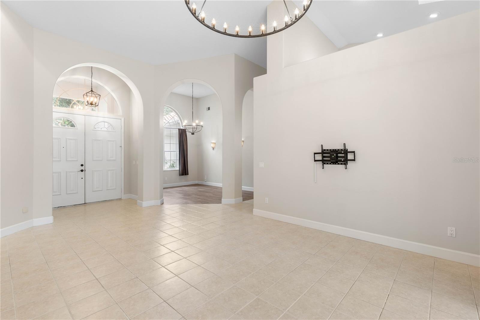 9 Via Verona Property Photo 7