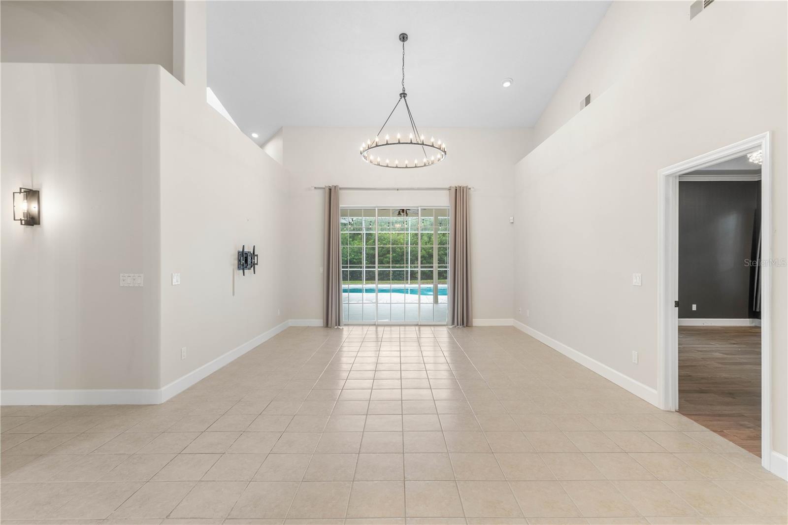 9 Via Verona Property Photo 10
