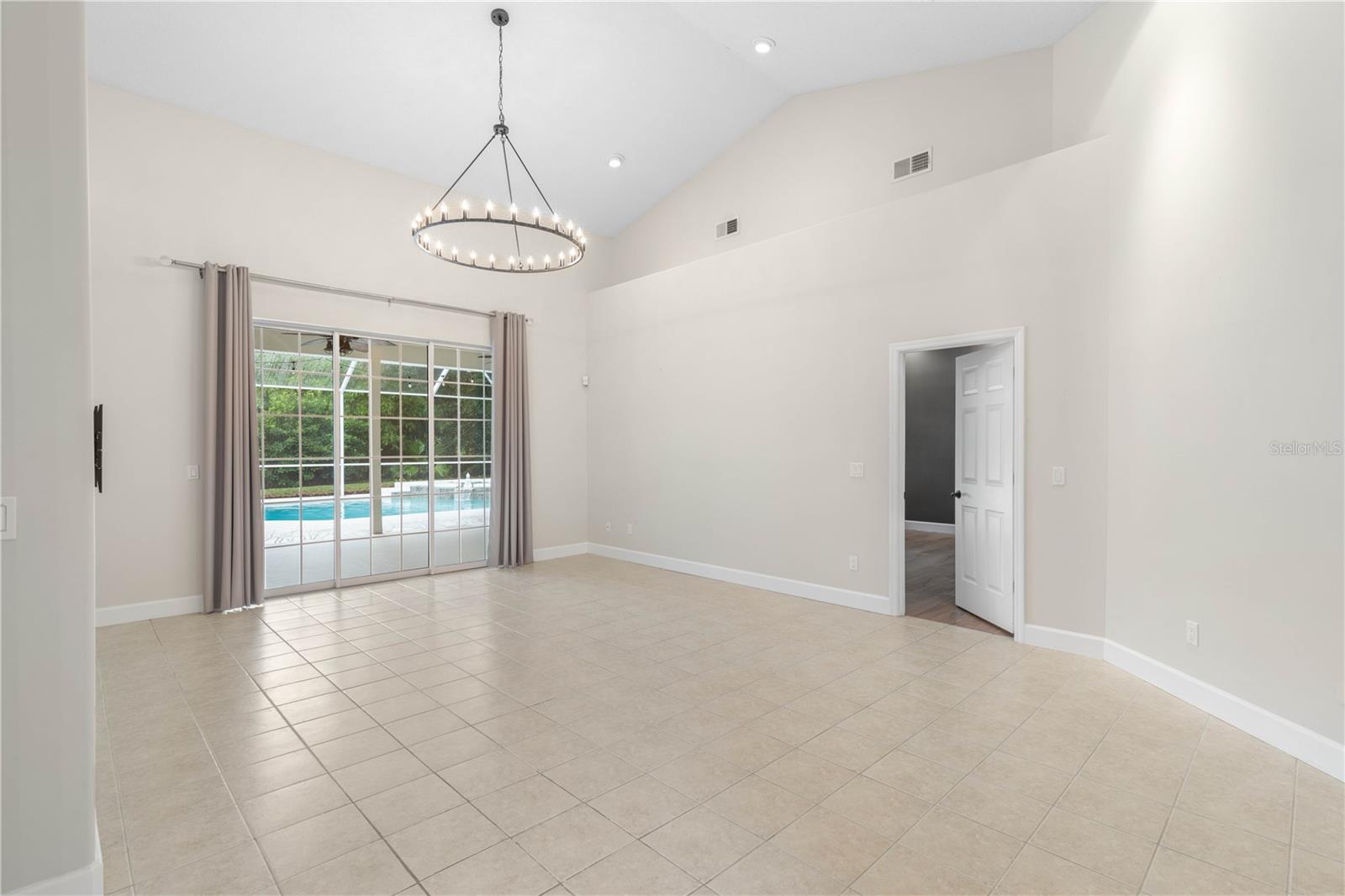 9 Via Verona Property Photo 15