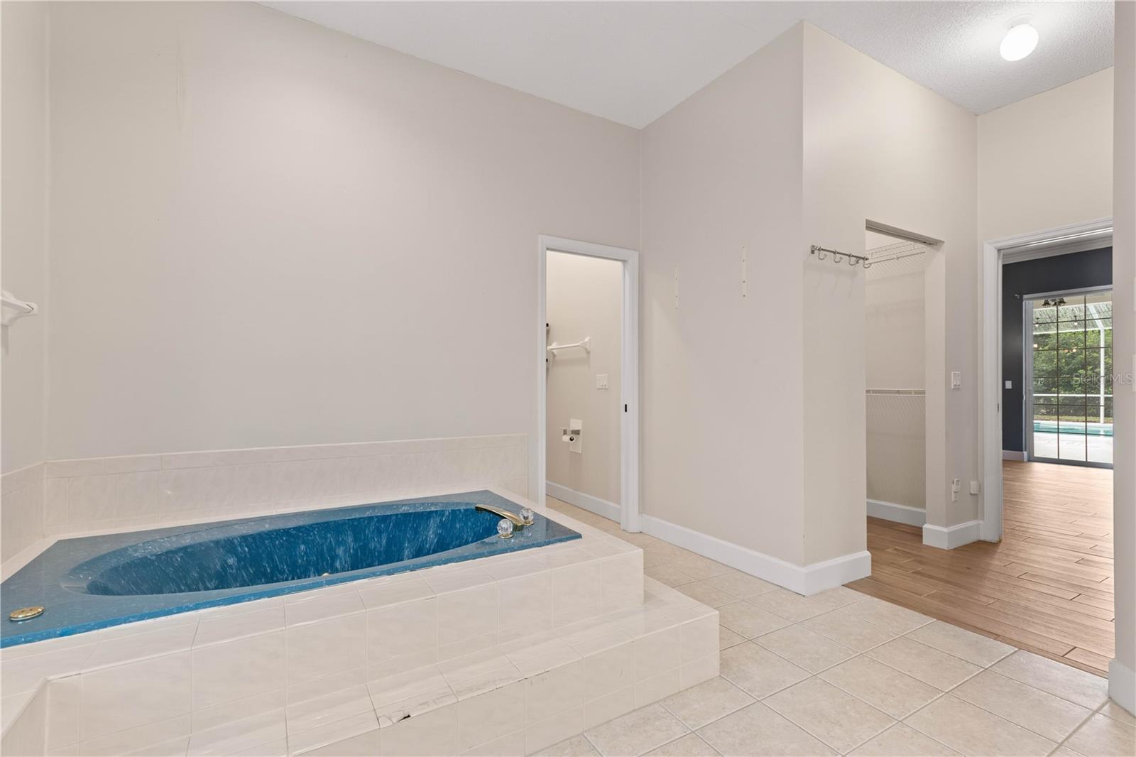 9 Via Verona Property Photo 46