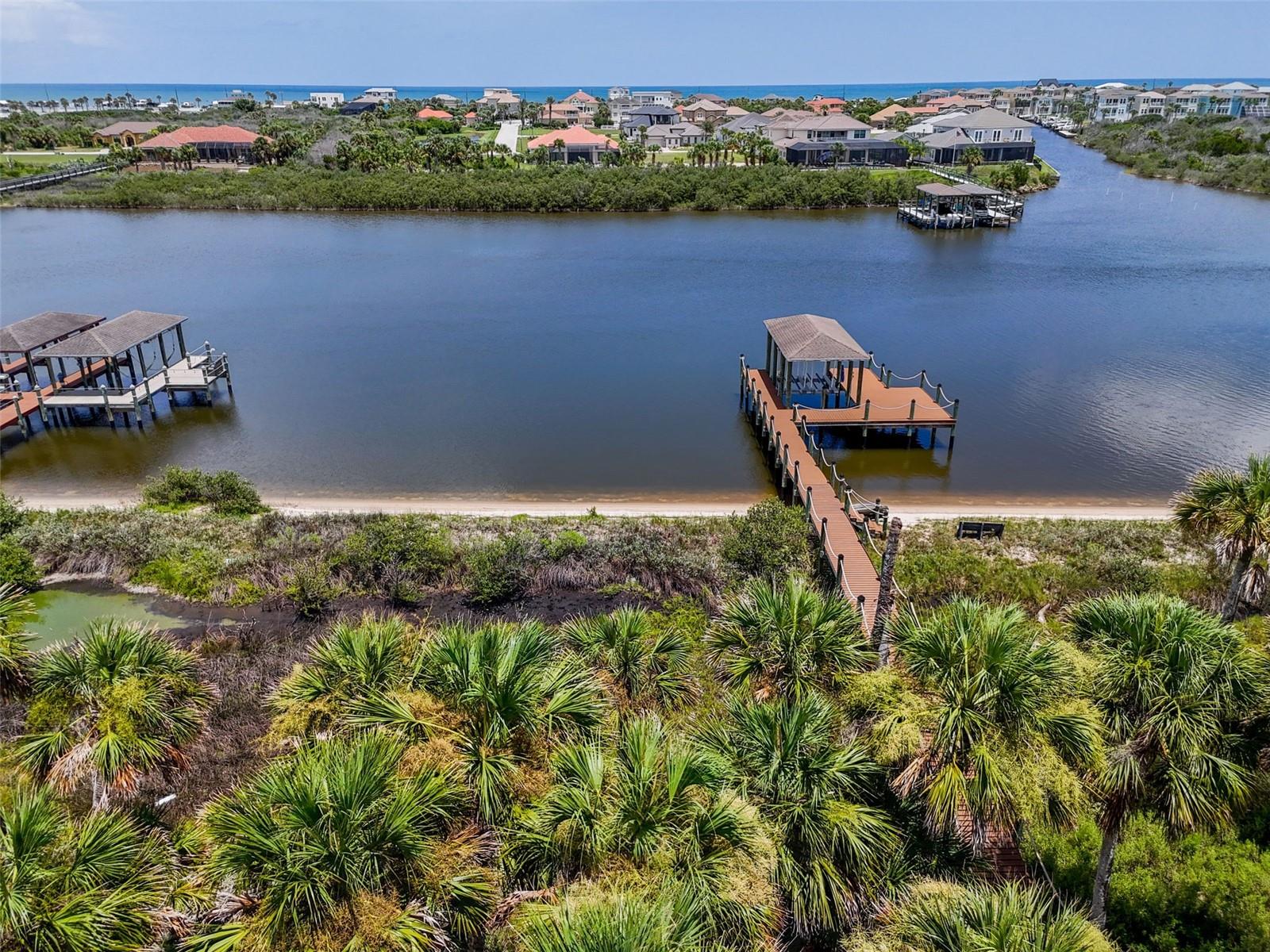 81 S Riverwalk Dr Property Photo 4