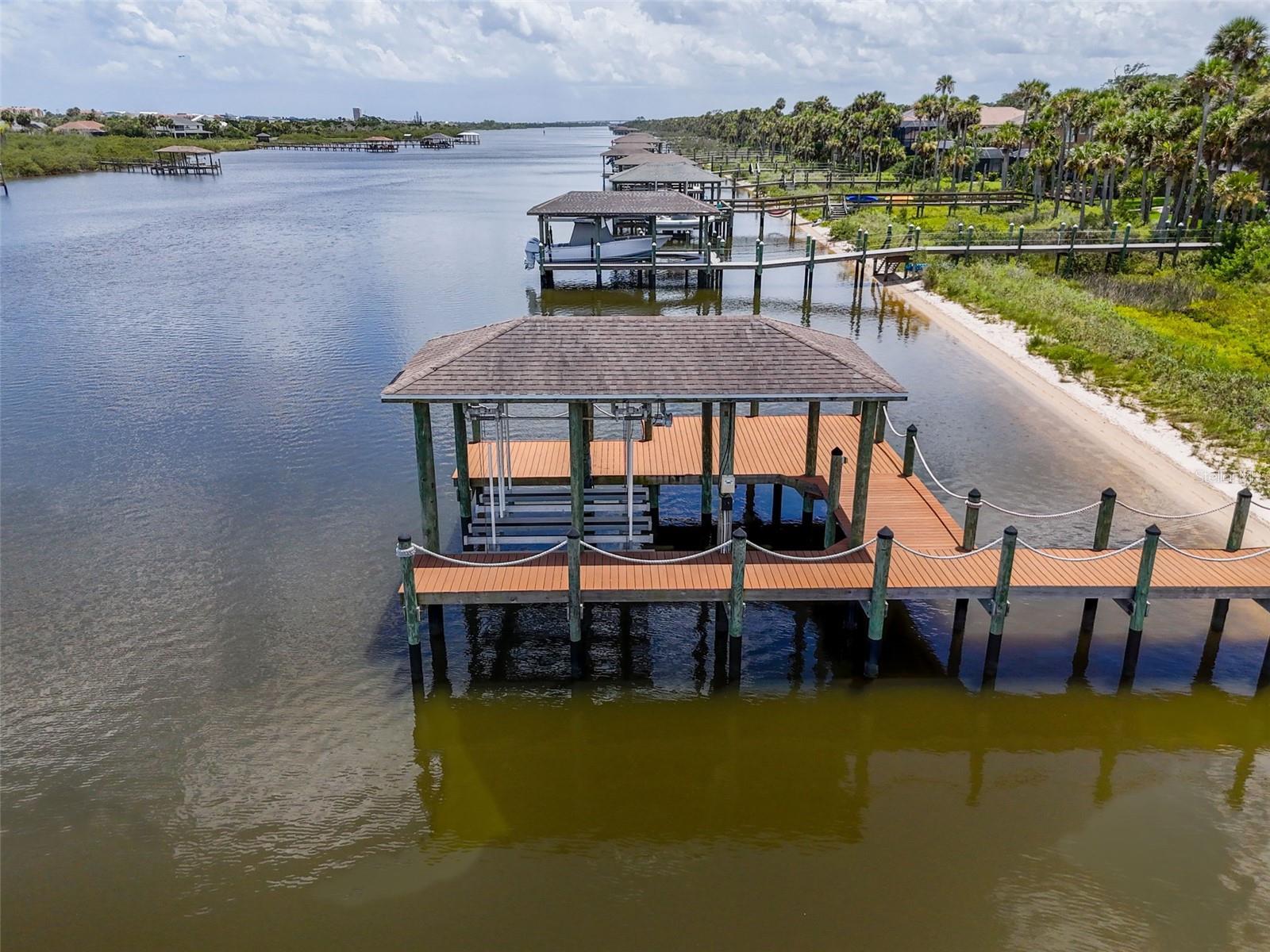 81 S Riverwalk Dr Property Photo 9
