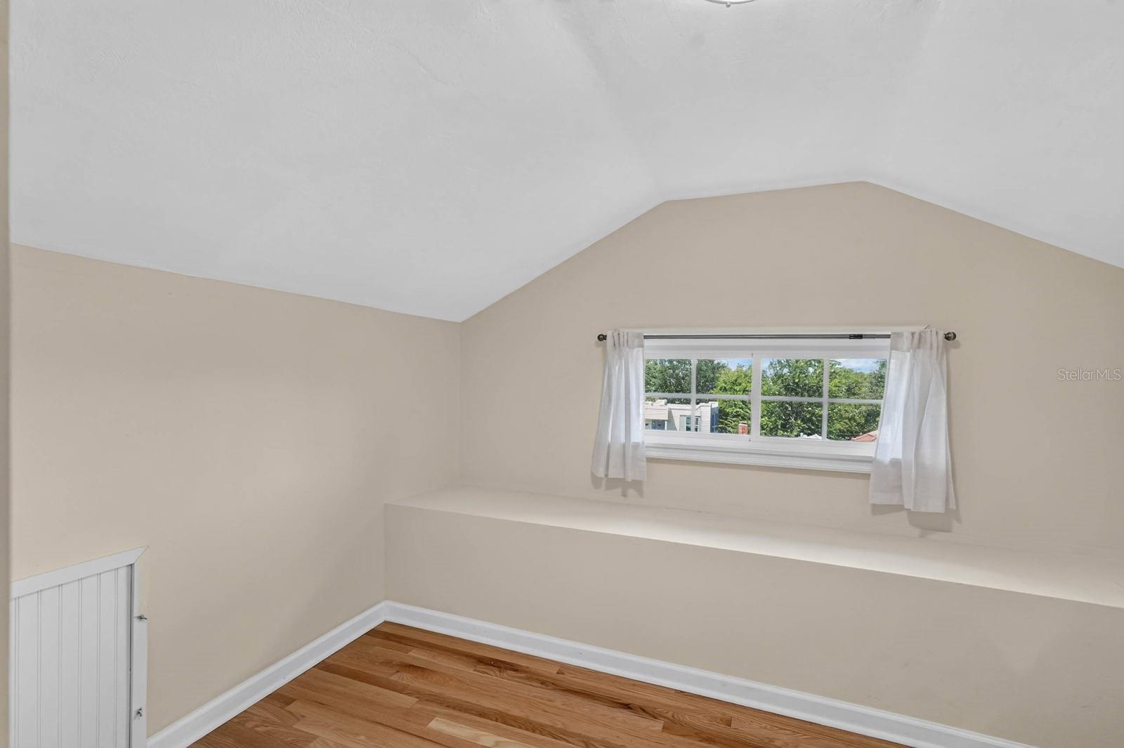 220 Riverview Blvd Property Photo 23