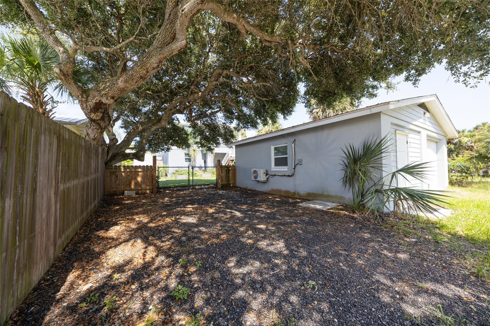 904 S Daytona Ave Property Photo 49