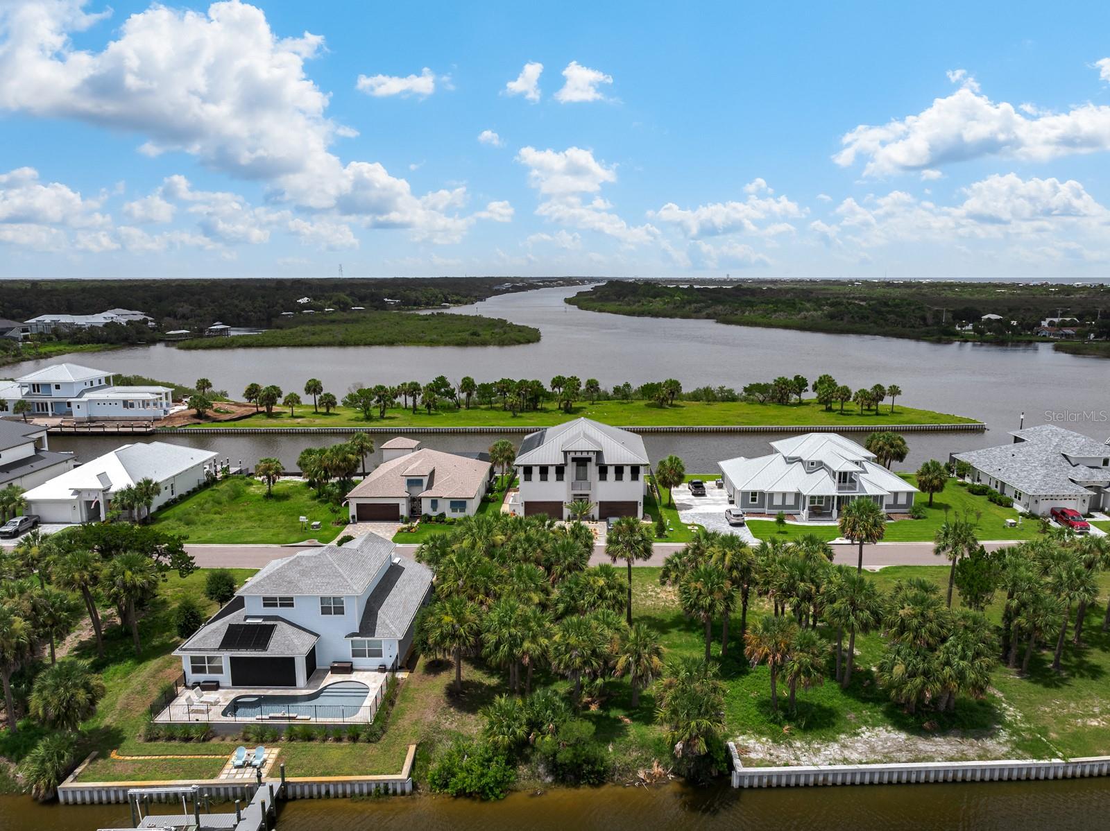 142 Seaside Pt Property Photo 32