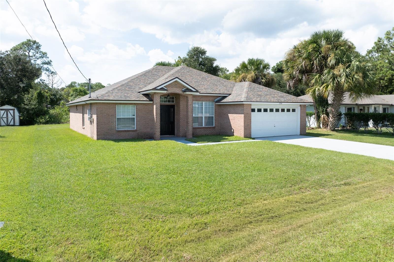 156 Barrington Dr Property Photo 4