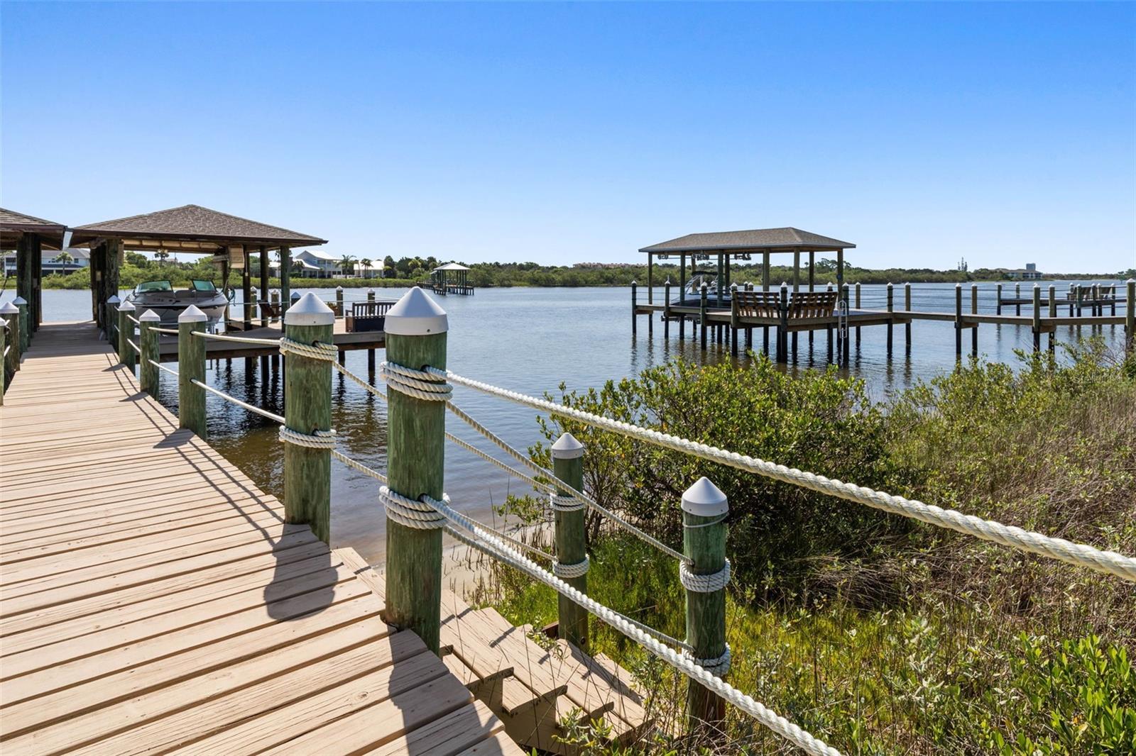 127 S Riverwalk Dr Property Photo 33