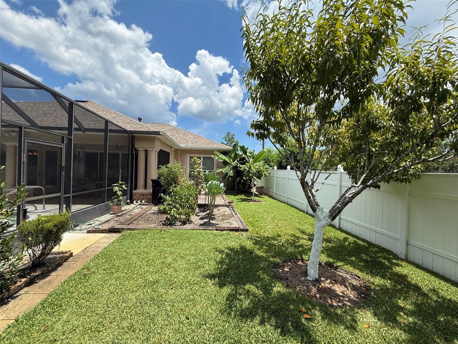96 Esperanto Dr Property Photo 37