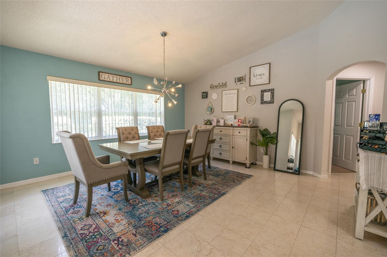 5 Fairfax Ct Property Photo 10