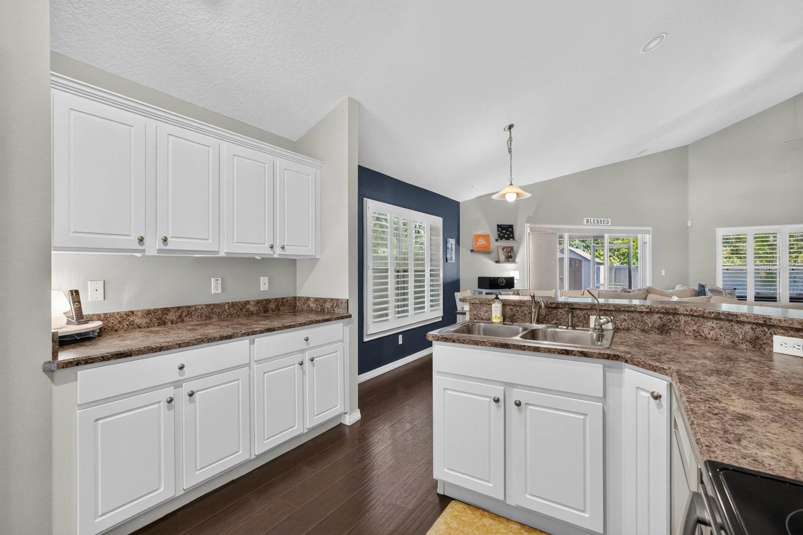 2322 Stonebridge Way Property Photo 12