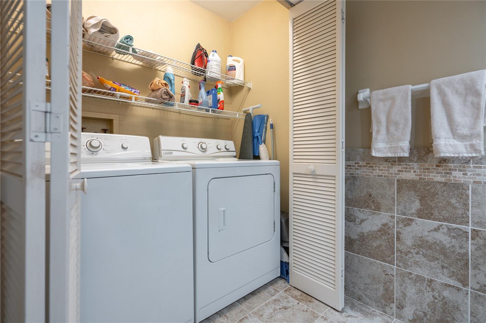 254 Glenbriar Cir Property Photo 16