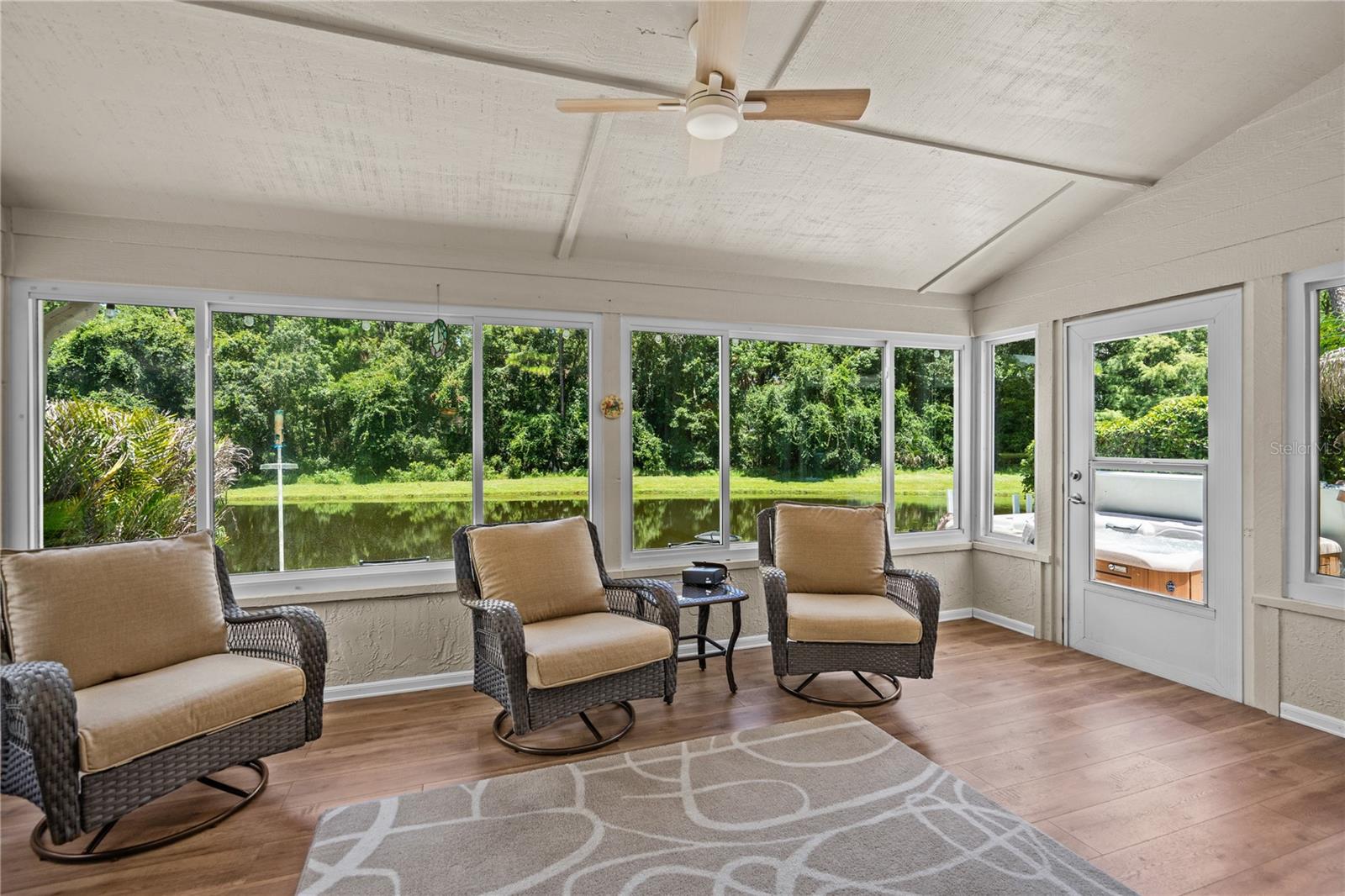 254 Glenbriar Cir Property Photo 29
