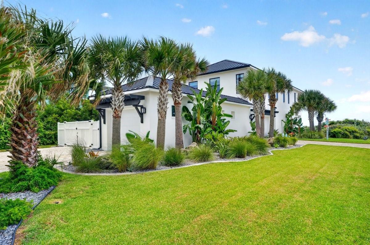 2574 S Ocean Shore Blvd Property Photo 6