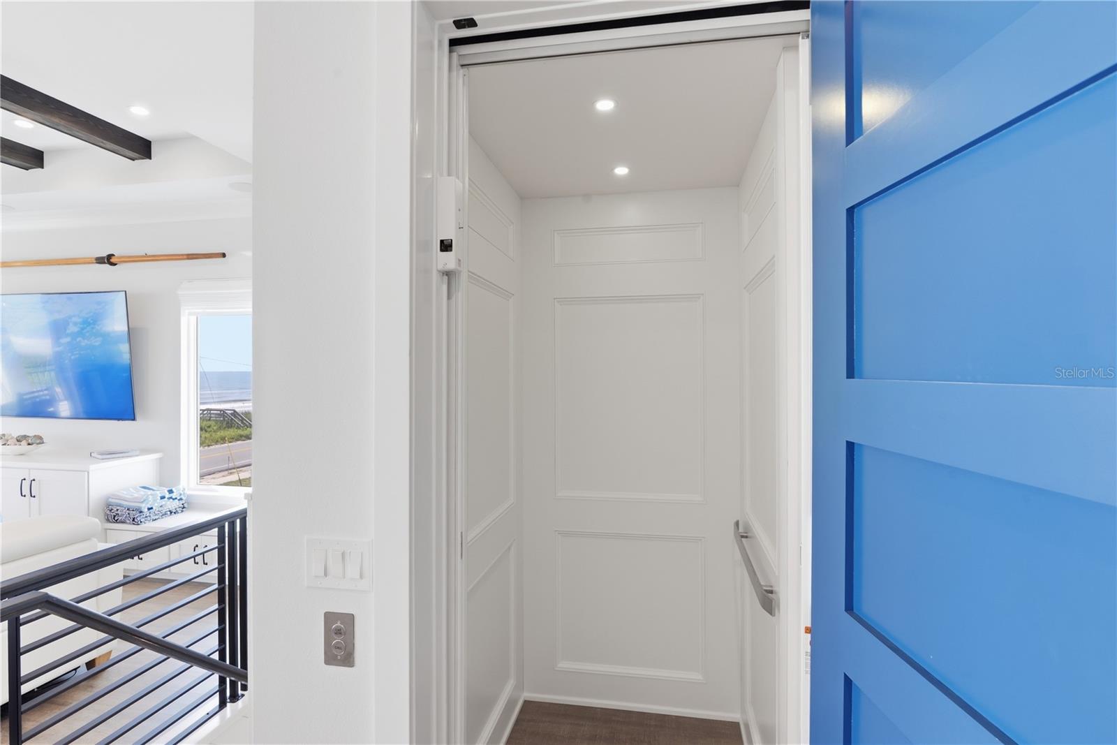 2574 S Ocean Shore Blvd Property Photo 11