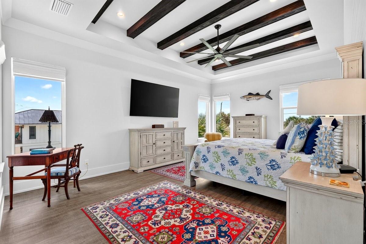 2574 S Ocean Shore Blvd Property Photo 24