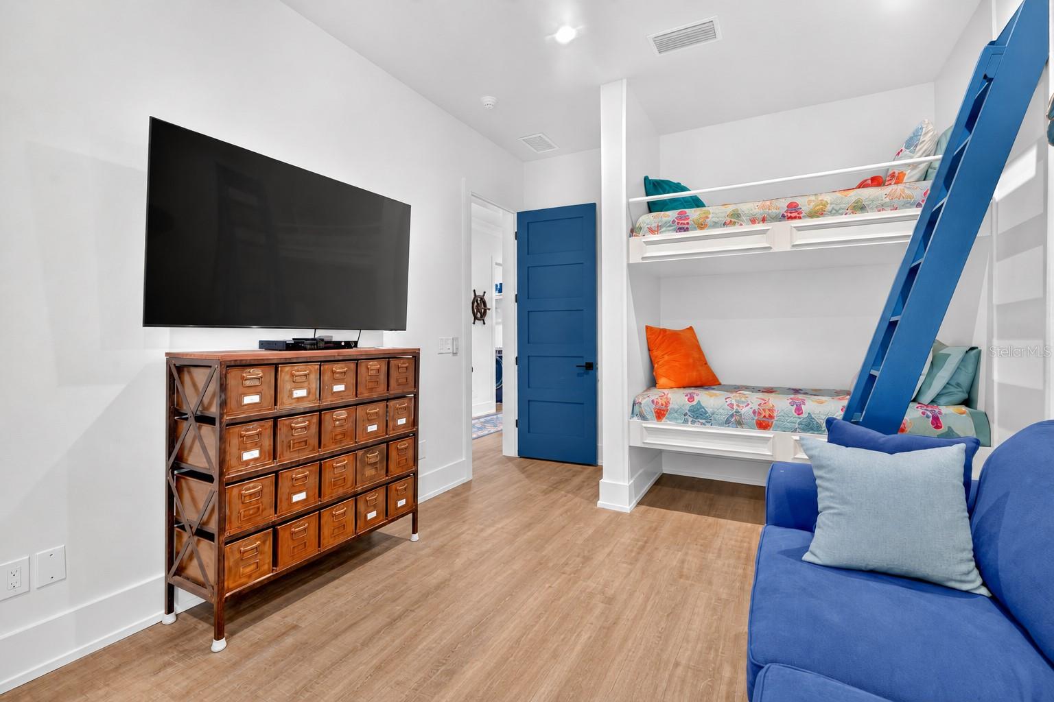 2574 S Ocean Shore Blvd Property Photo 33