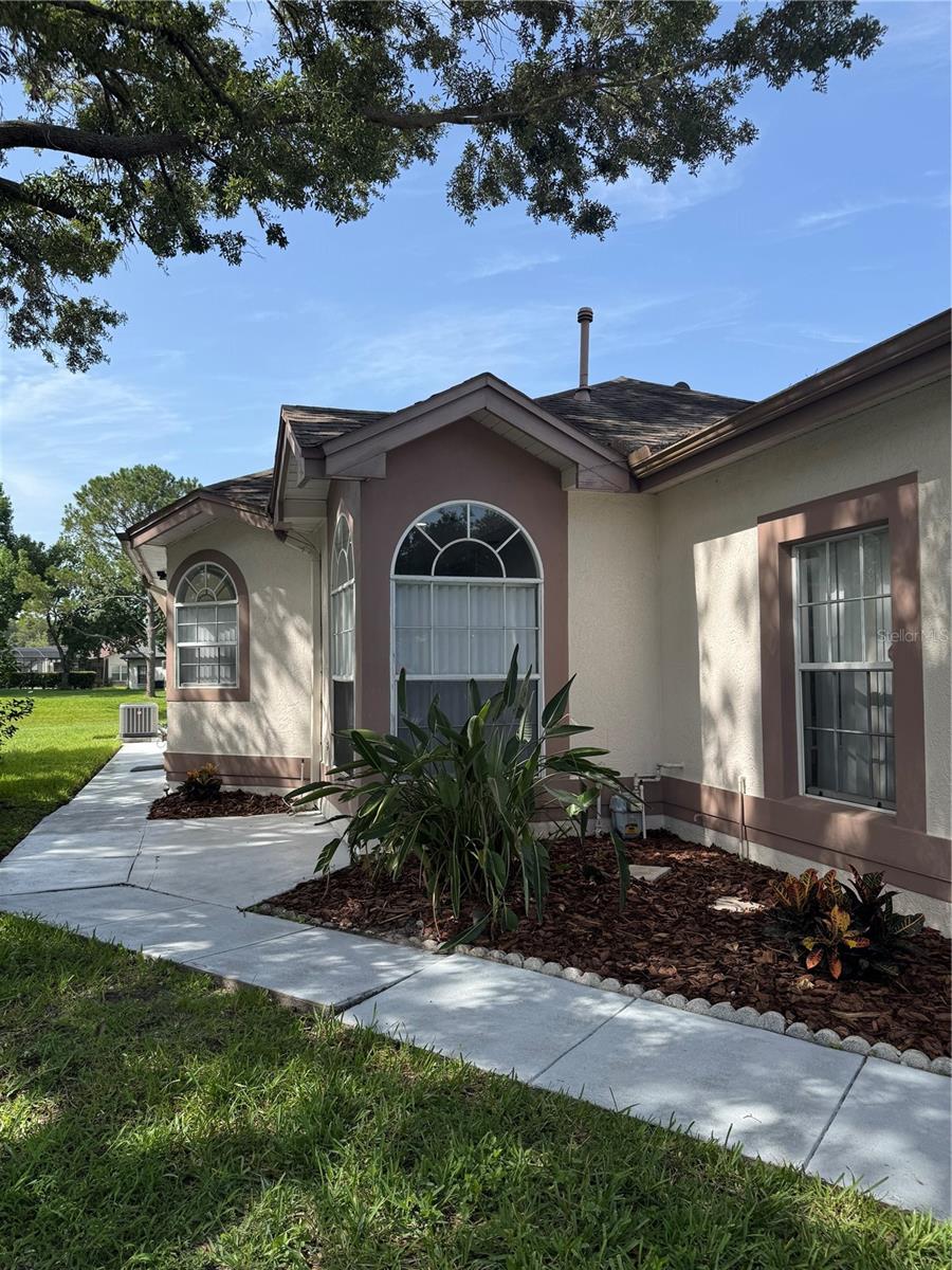 5754 Parkview Lake Dr Property Photo 1