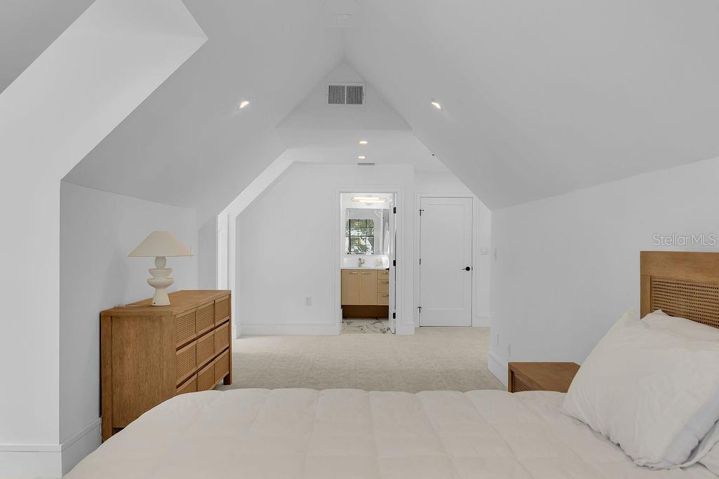 FC320109 Property Photo 63