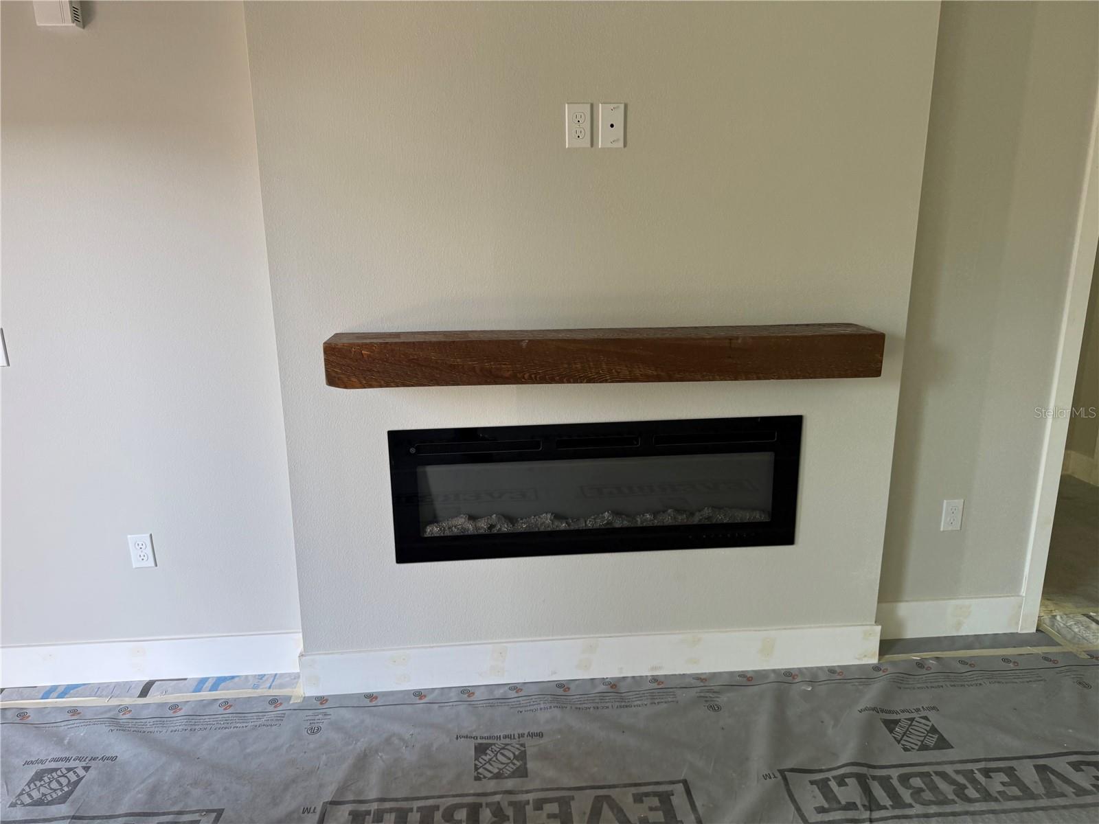 62 Emerson Dr Property Photo 3
