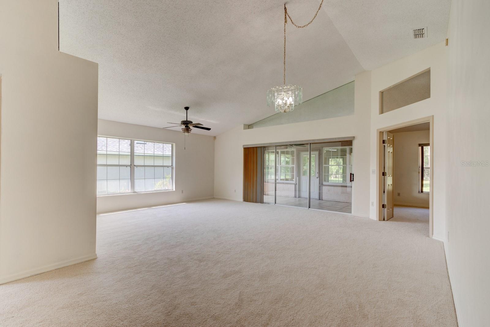 317 Glenbriar Cir Property Photo 8