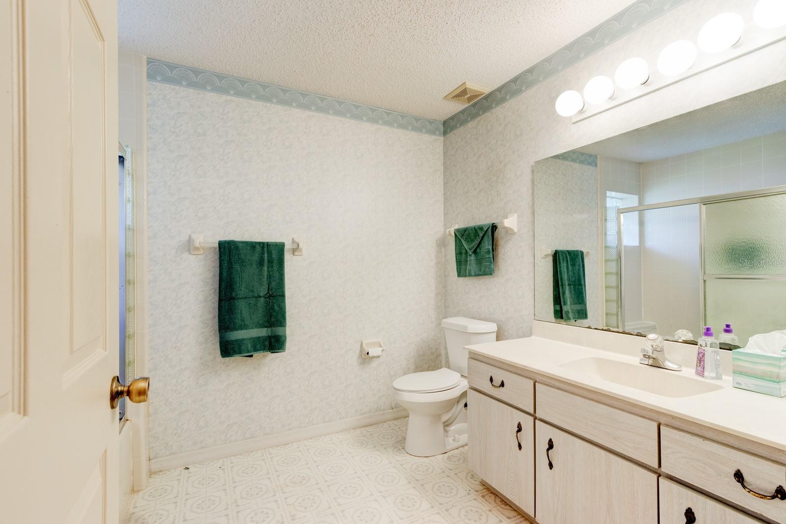 317 Glenbriar Cir Property Photo 10