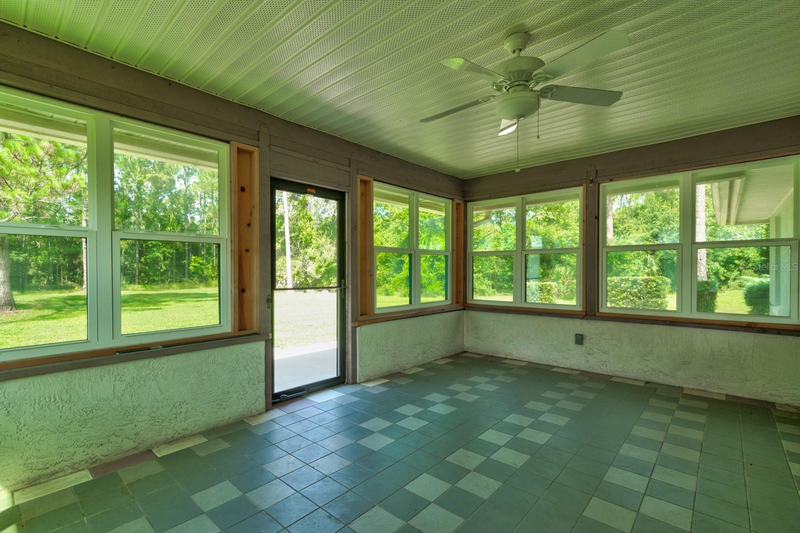 317 Glenbriar Cir Property Photo 24