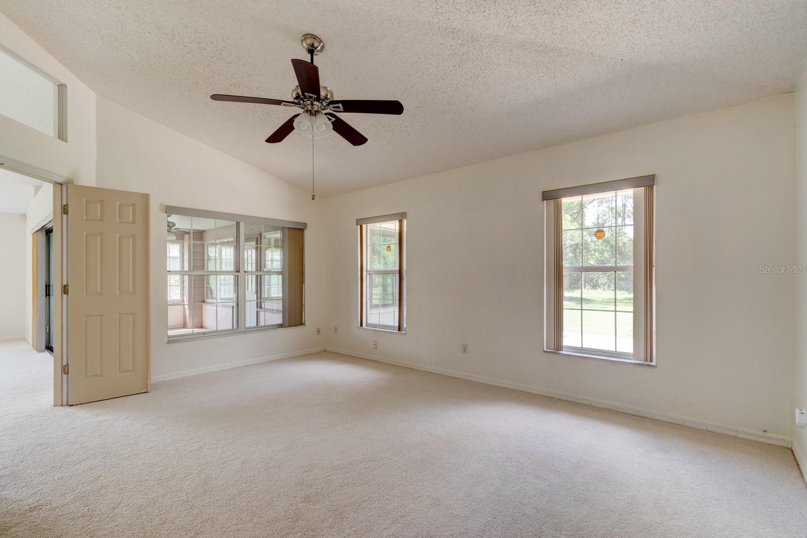 317 Glenbriar Cir Property Photo 27