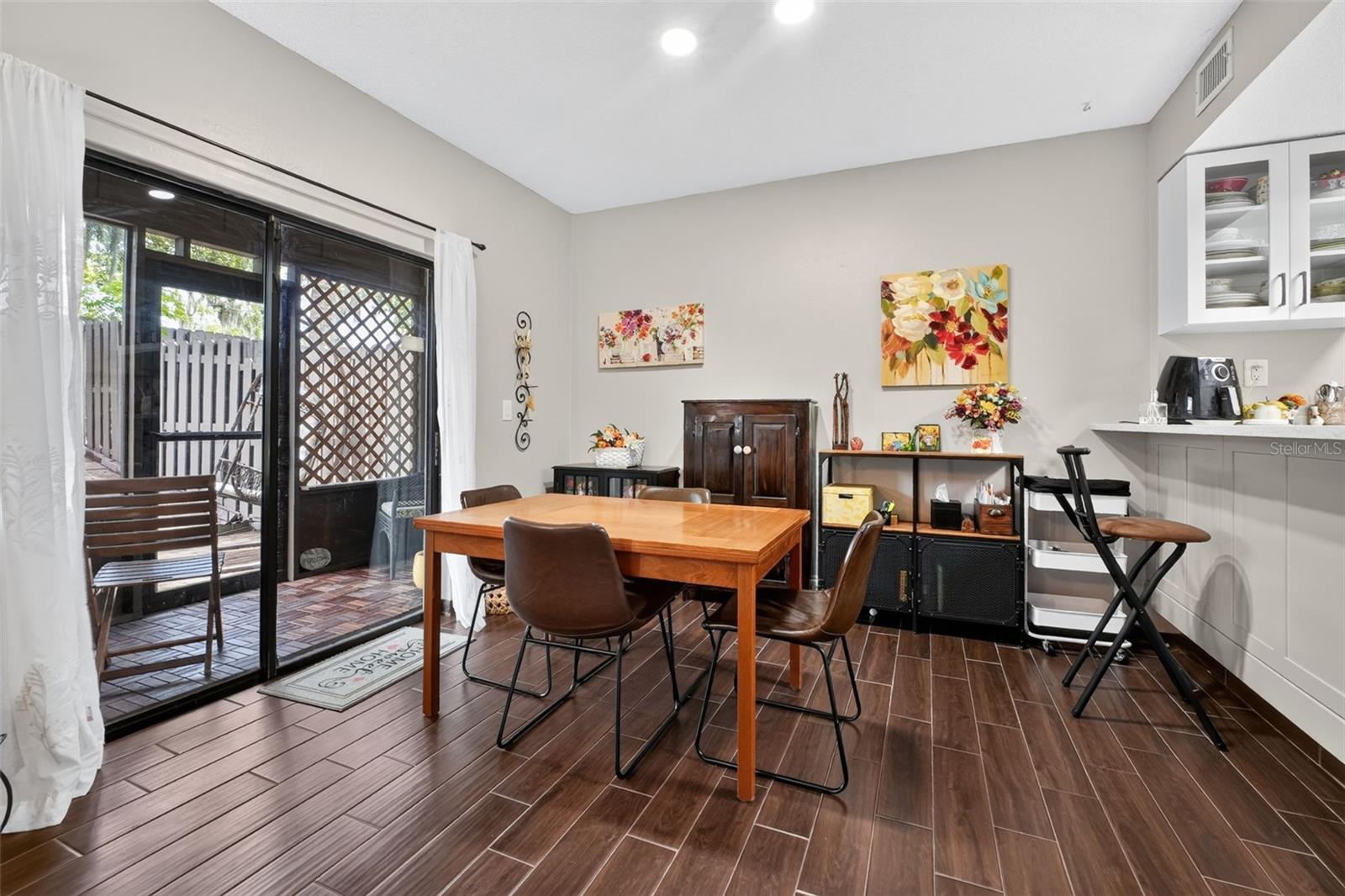 2 Timberline Trl #b Property Photo 12