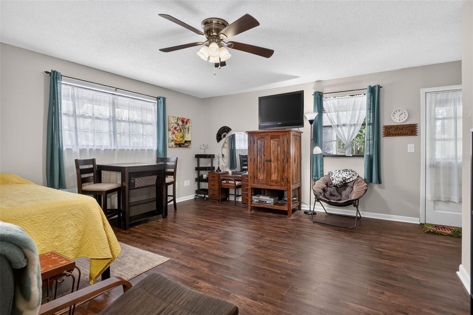2 Timberline Trl #b Property Photo 16