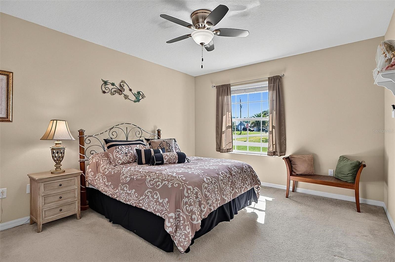 2 Lytton Ln Property Photo 37