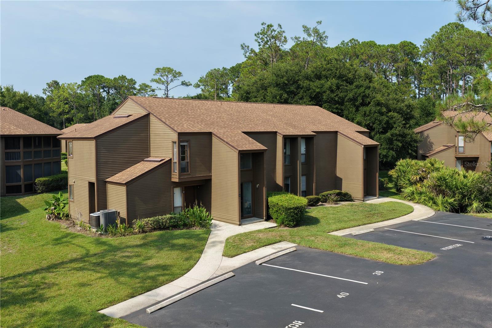 37 HEMBURY LN #37 Property Photo 1