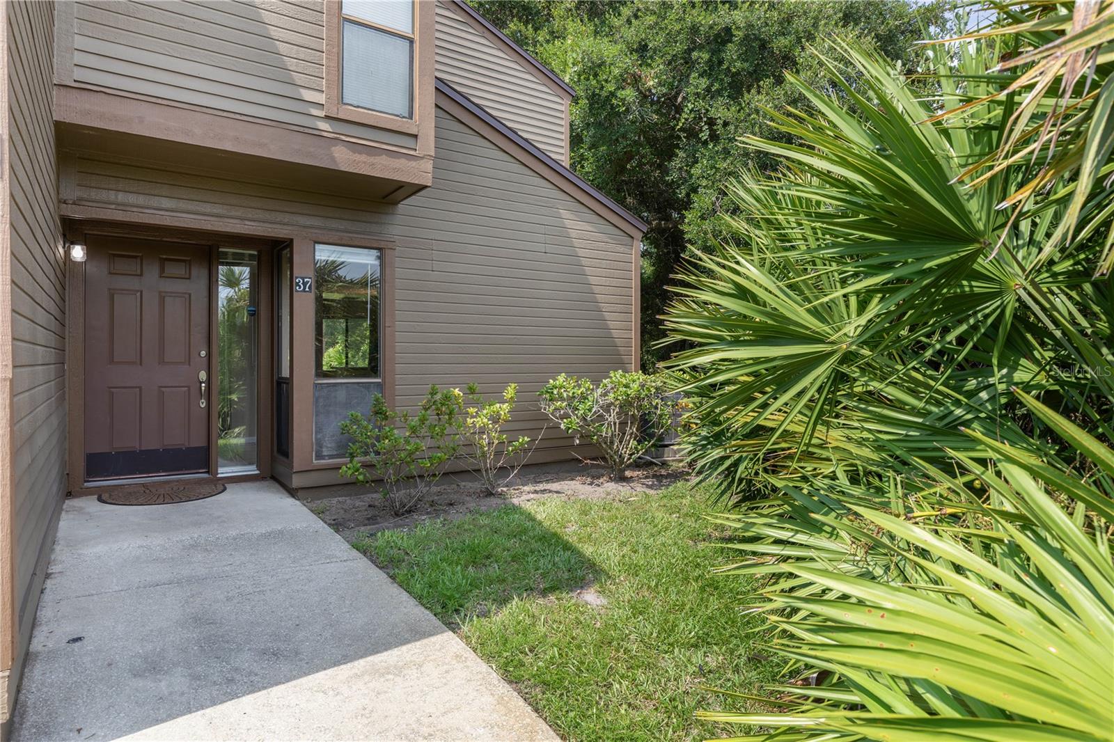 37 Hembury Ln #37 Property Photo 6