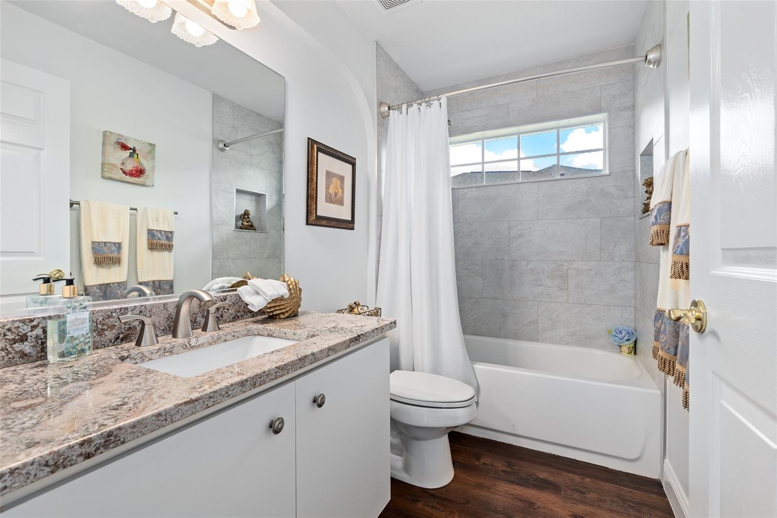 1240 Sunningdale Ln Property Photo 24