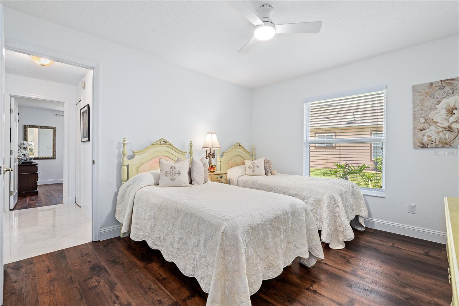 1240 Sunningdale Ln Property Photo 26