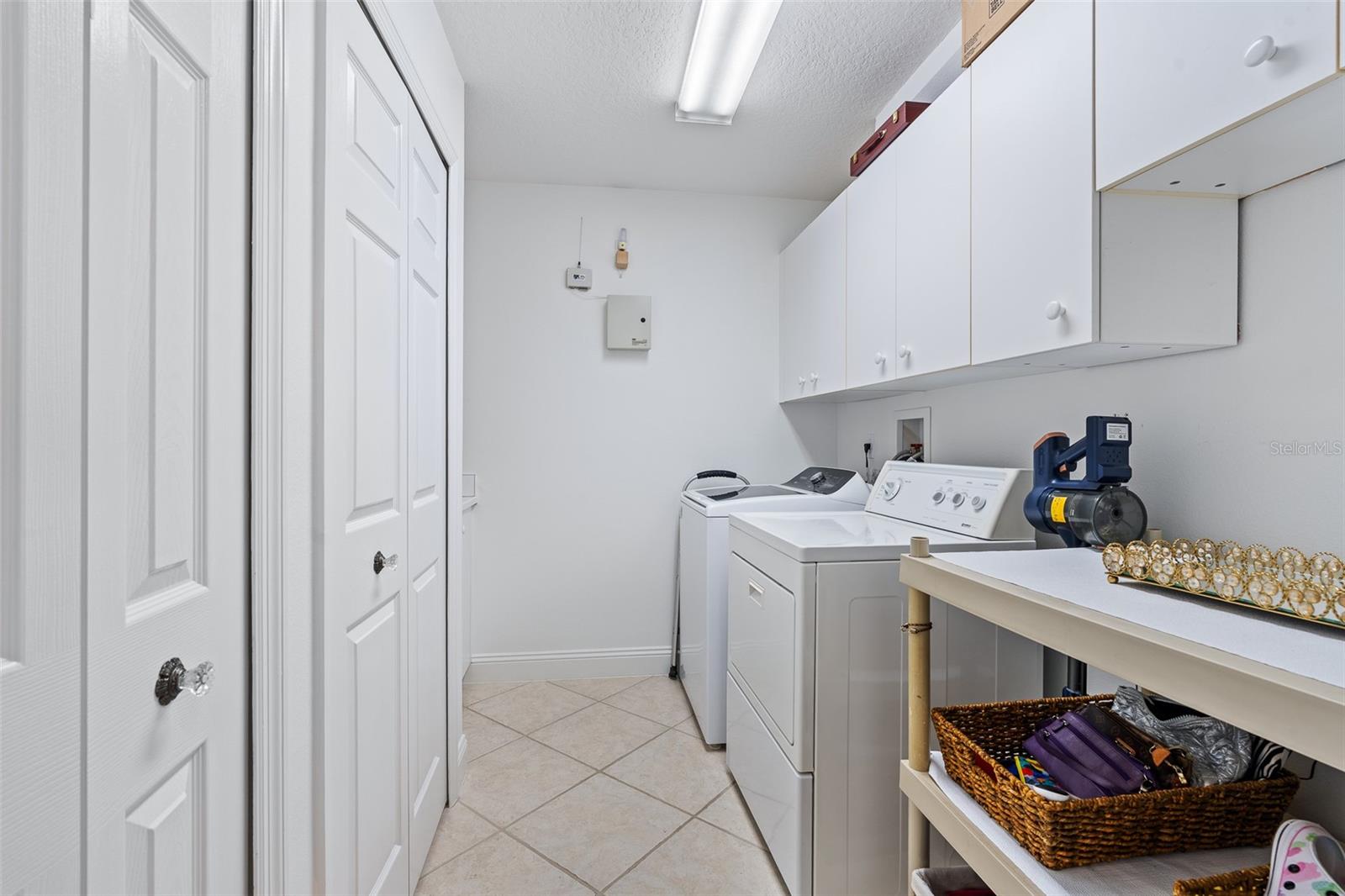 1240 Sunningdale Ln Property Photo 40