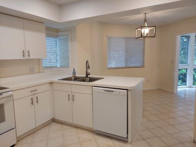 10 Masters Ct Property Photo 5