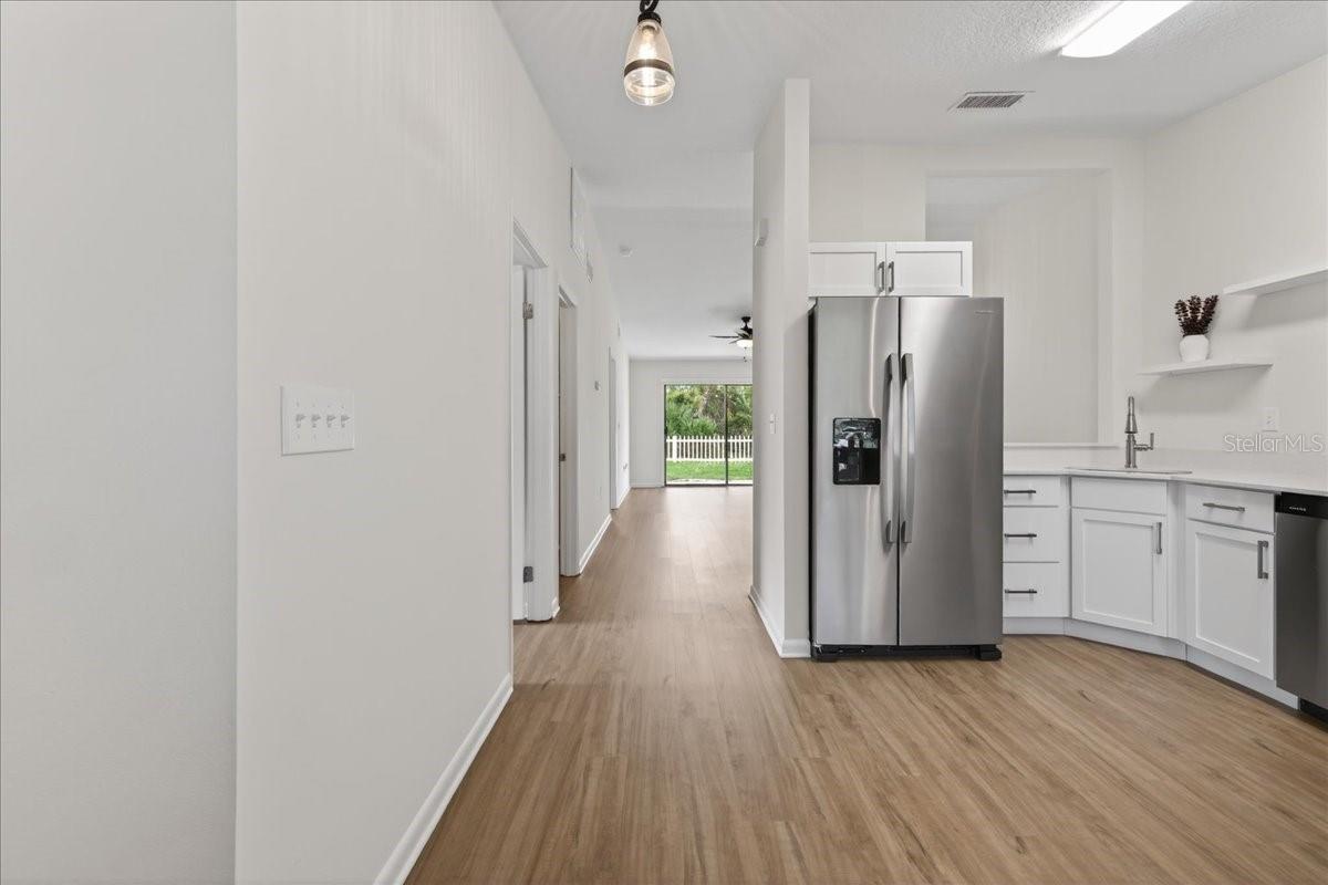 10 Bren Mar Ln Property Photo 3