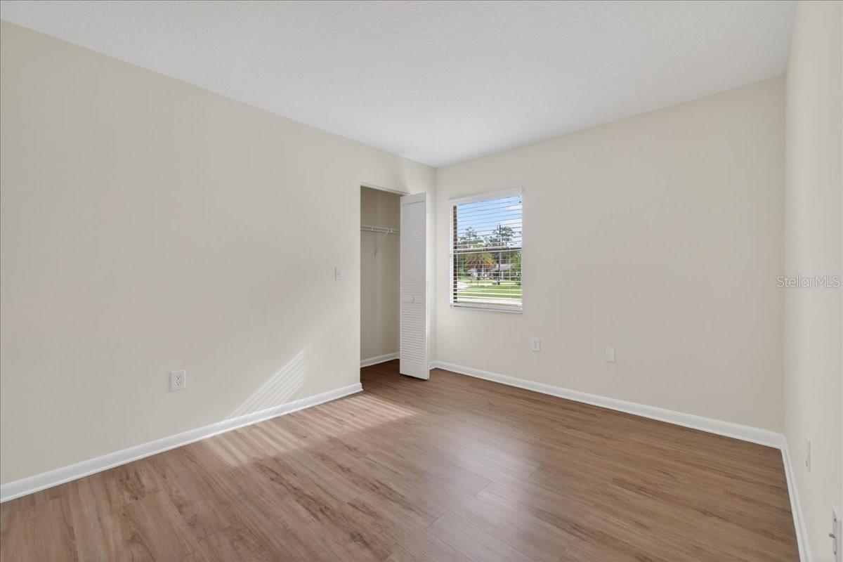10 Bren Mar Ln Property Photo 5