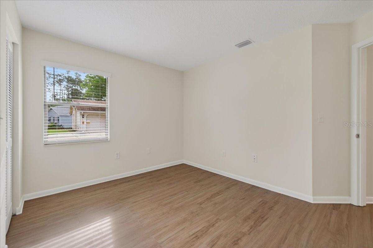 10 Bren Mar Ln Property Photo 6