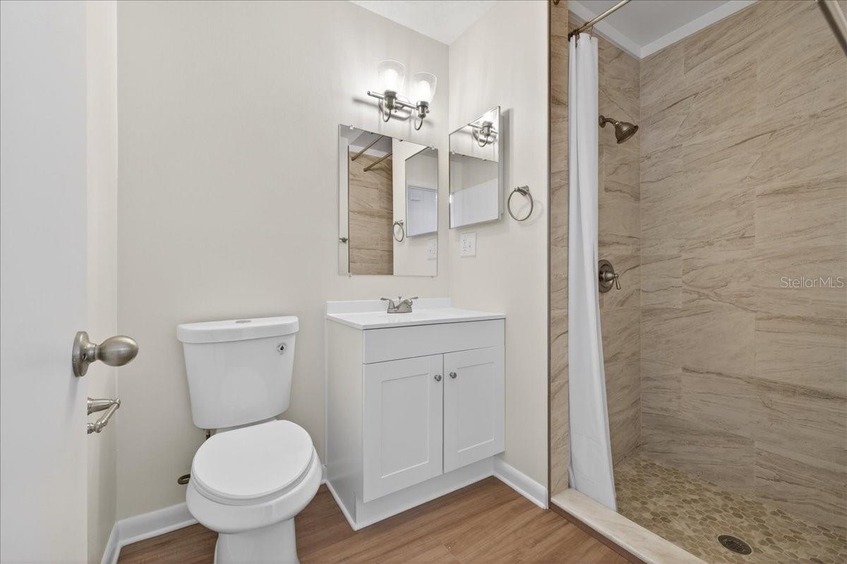 10 Bren Mar Ln Property Photo 7