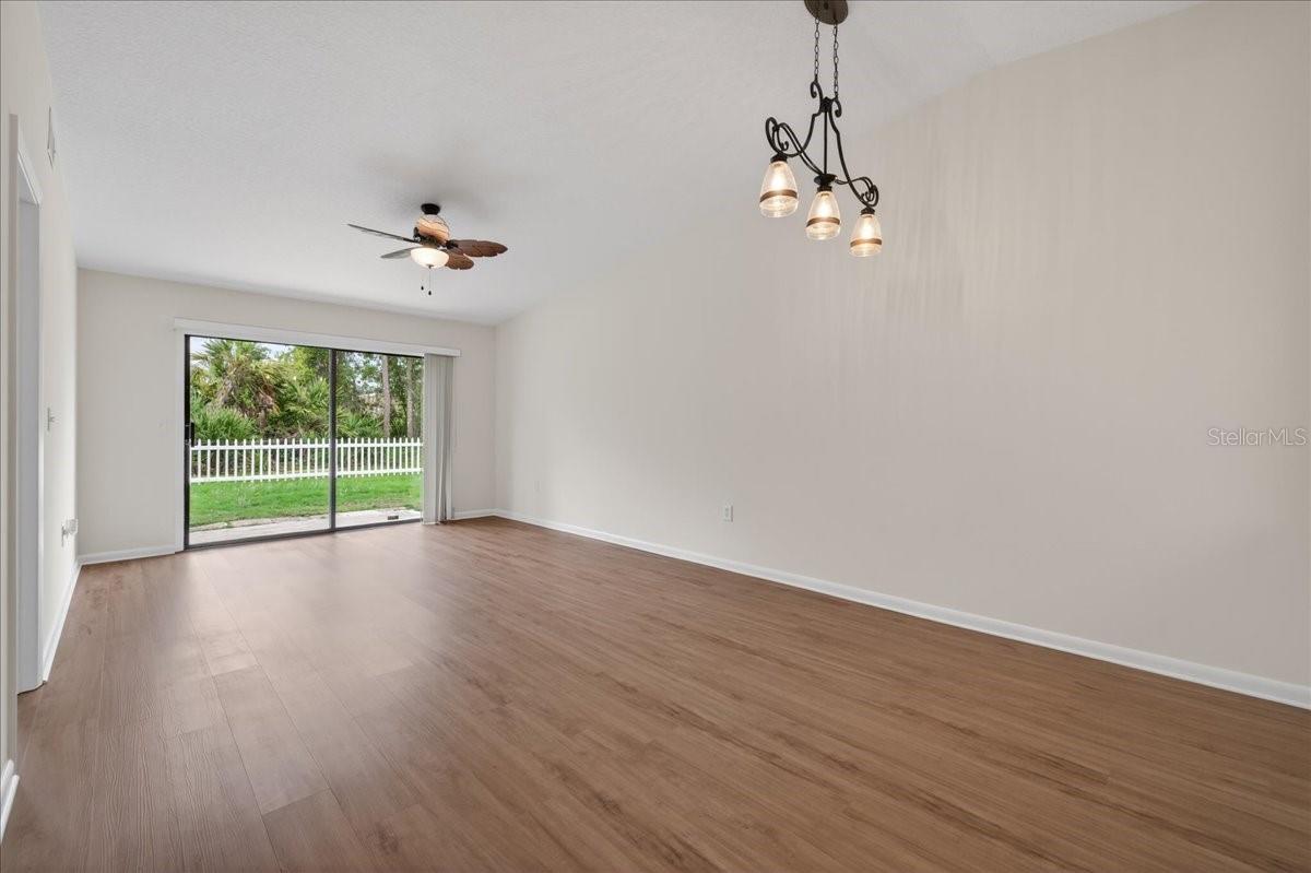 10 Bren Mar Ln Property Photo 14