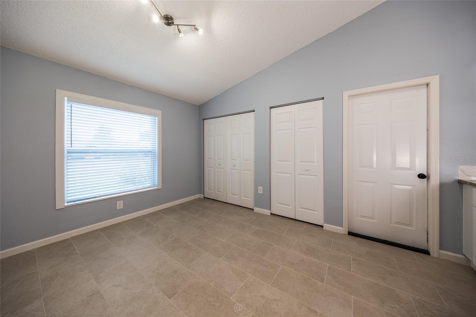 19 Burrell Pl Property Photo 10
