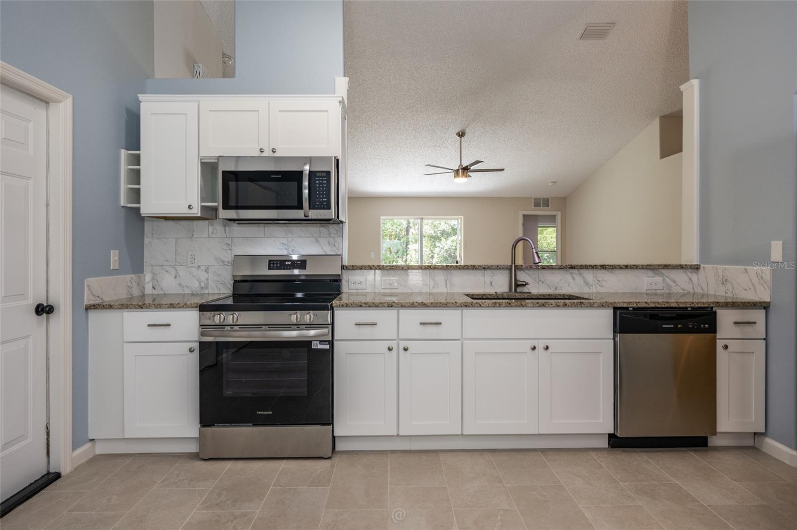 19 Burrell Pl Property Photo 11