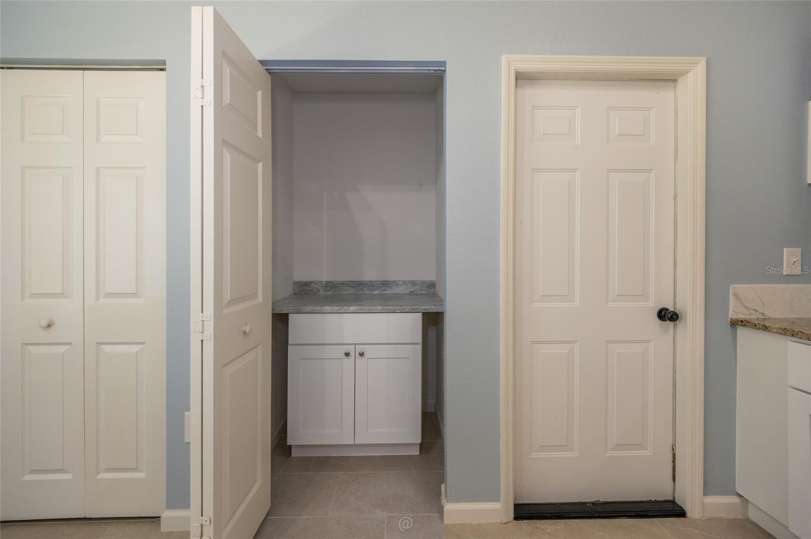 19 Burrell Pl Property Photo 13