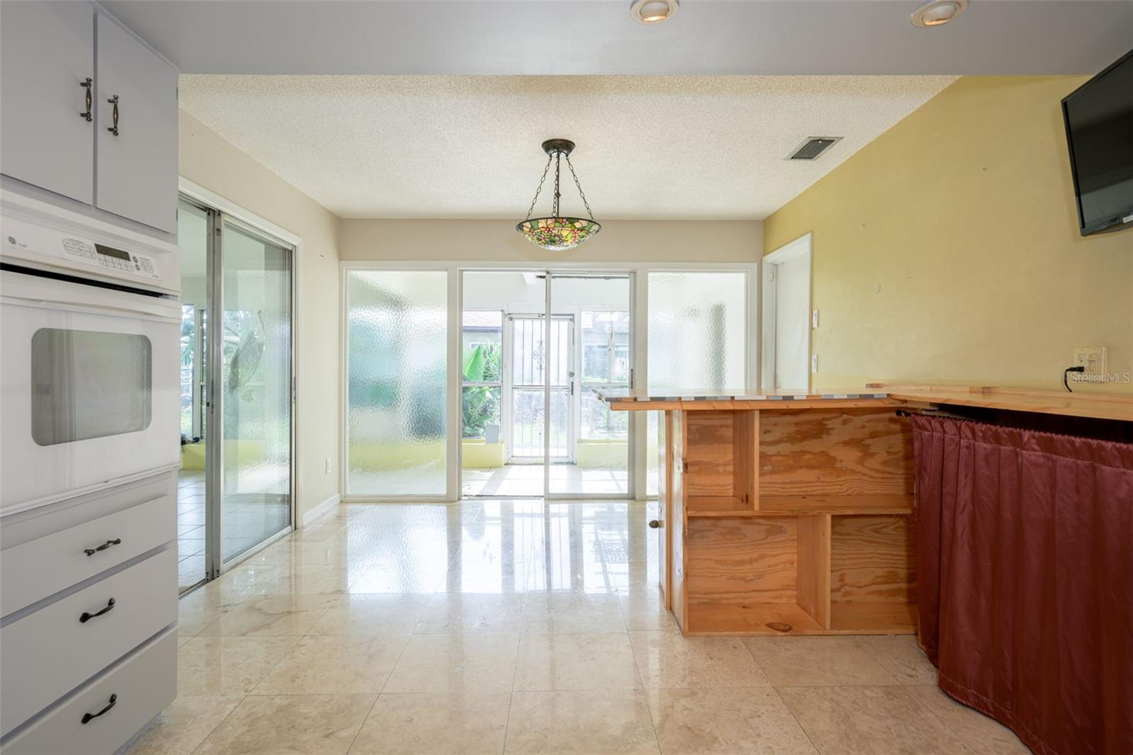 30 Fernham Ln Property Photo 11