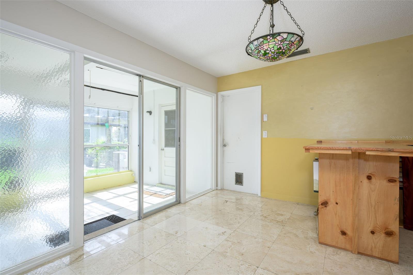 30 Fernham Ln Property Photo 12