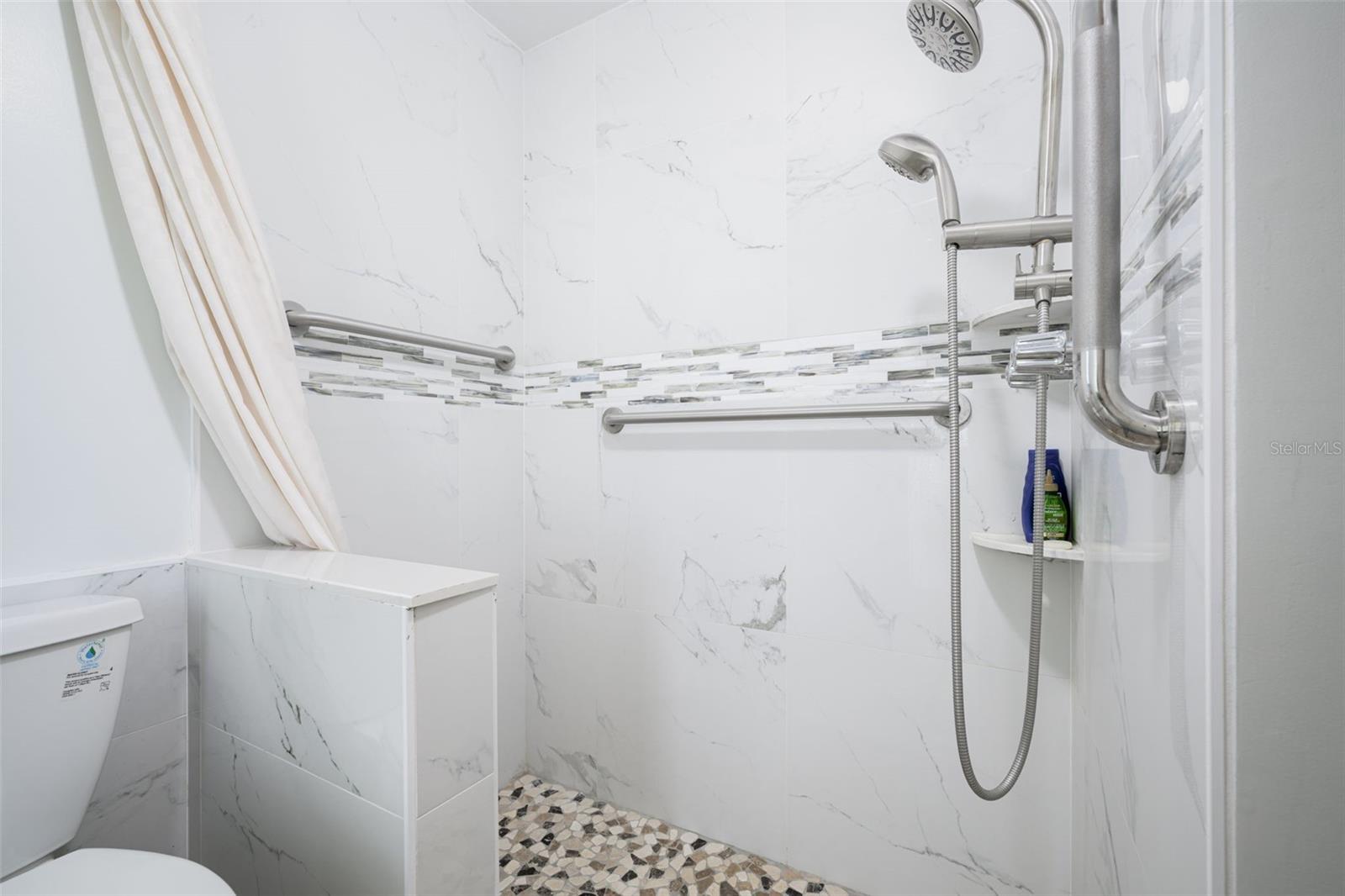 30 Fernham Ln Property Photo 19