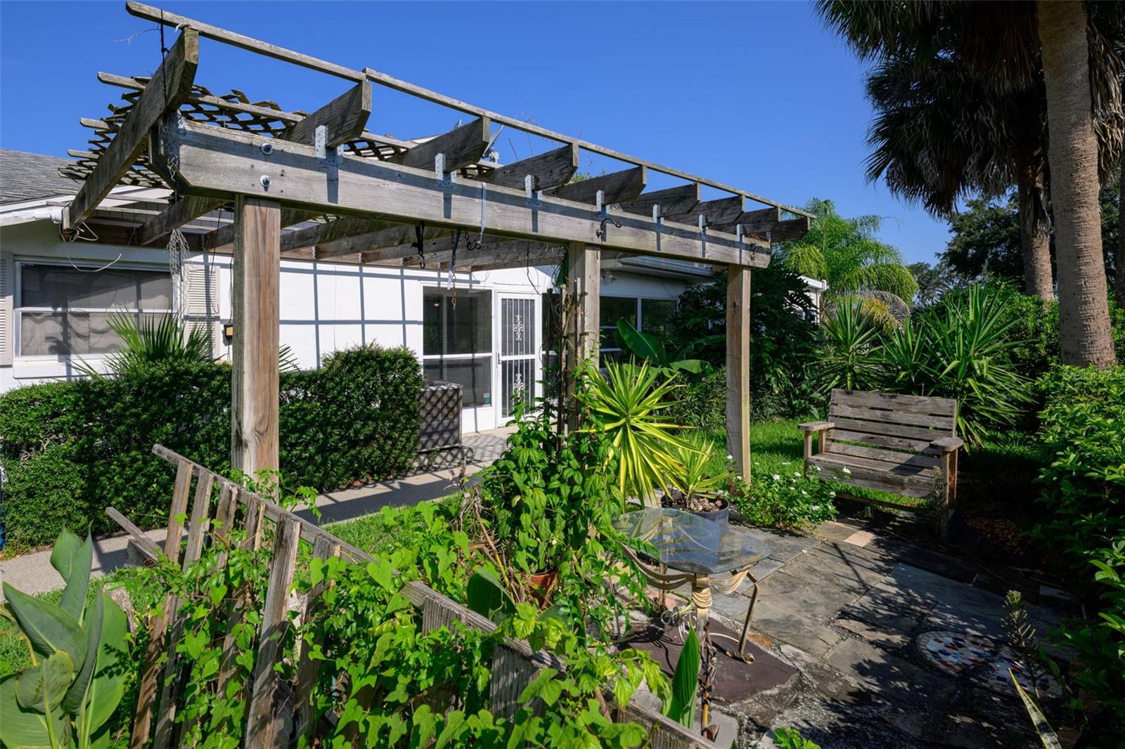 30 Fernham Ln Property Photo 35