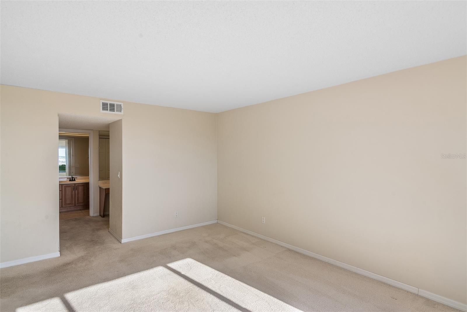 2600 Ocean Shore Blvd #111 Property Photo 16