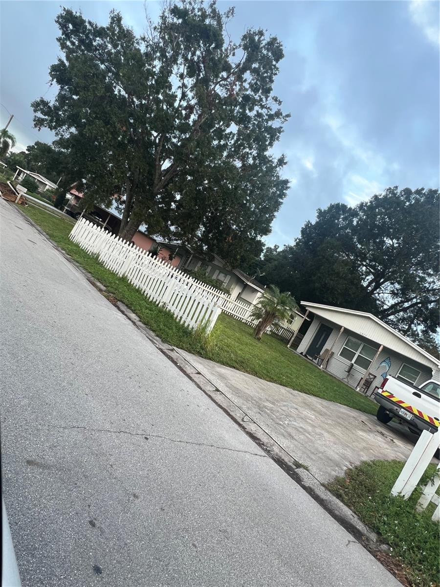 3945 47th Street Property Photo 2